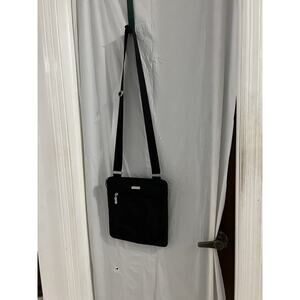 Baggallini Black Slim Pocket Crossbody Bag 10x11 Travel